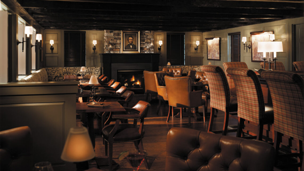 Thoreaus bar and grille.