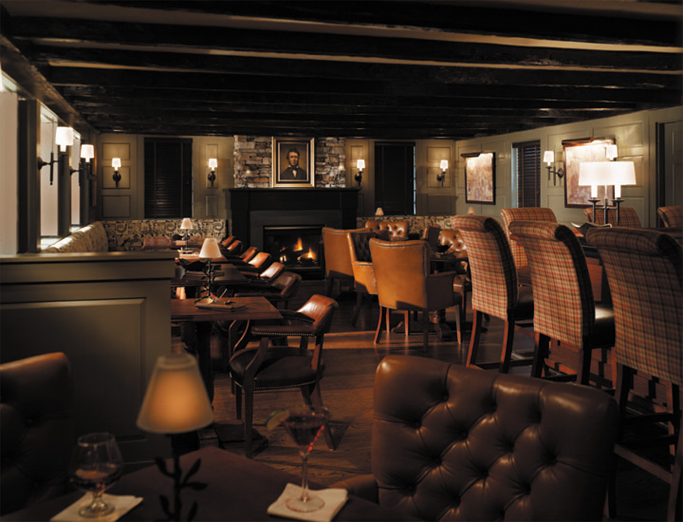 Thoreaus bar and grille.